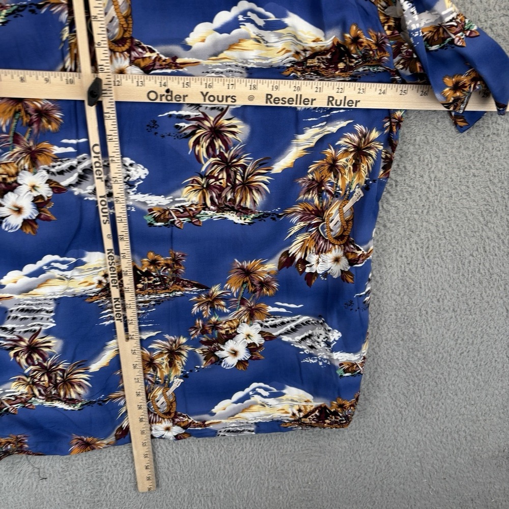 Vintage Hilo Hattie Camp Shirt Mens XL Blue 100% Rayon Hawaiian Aloha Island - Picture 7 of 7